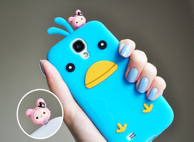  photo stylelablifestylebloggadgetssamsunggalaxys4cutesmartphonecasebluebirdbunnydustplug.jpg