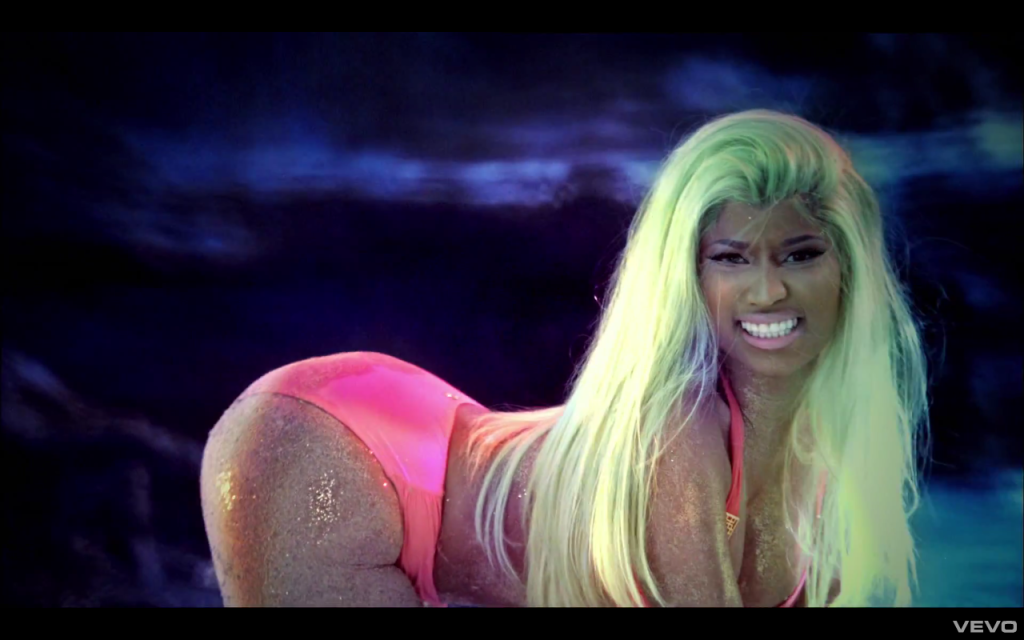 nicki_minaj_starships_video_still.png